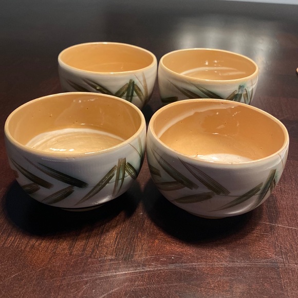 Other - 4 Glazed Pottery Japanese Rice Bowls